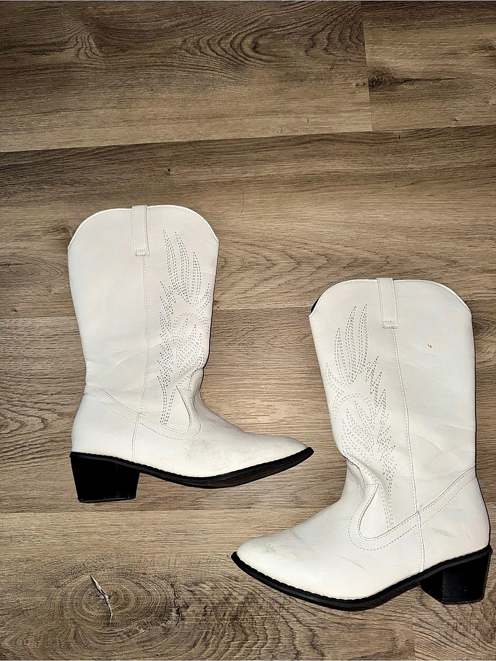 White Western Heeled Cowboy Boots